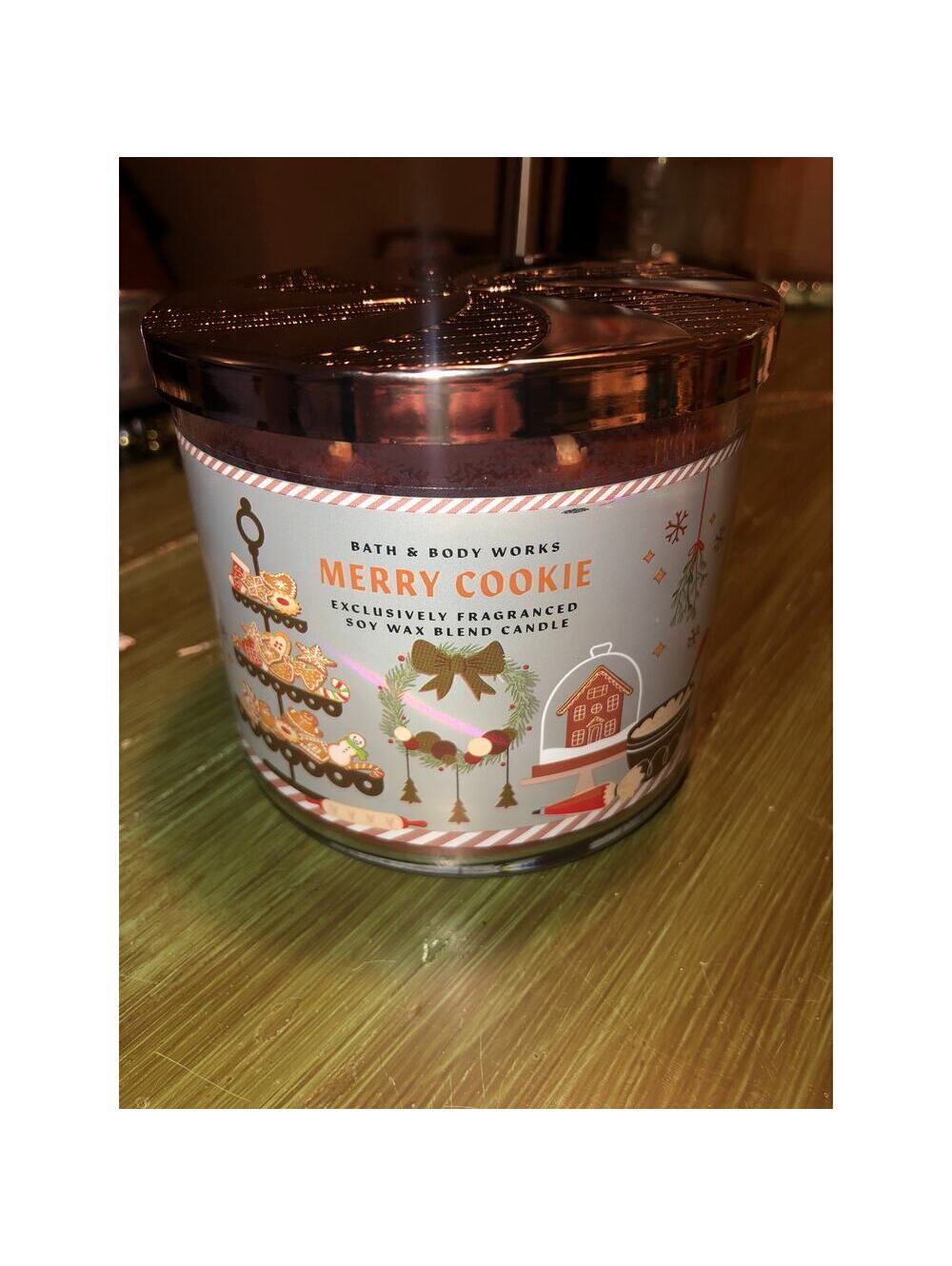 Bath & Body Works NEW 3-Wick Merry Cookie Candle 14.5oz